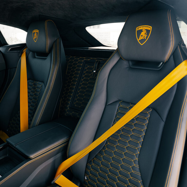 Lamborghini Urus S Blue - Image 19